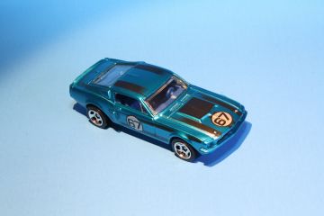 Hot Wheels  67 Shelby GT500 Cool Classics Top View