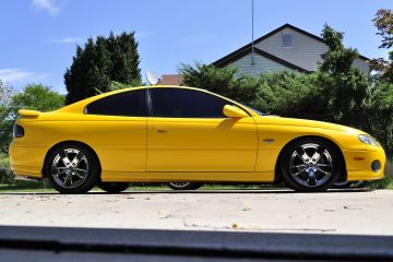 Yellow Pontiac GTO 2004